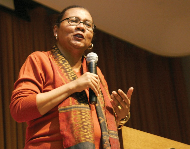 Portrait de bell hooks