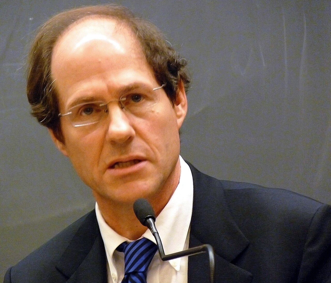 Portrait of Cass Sunstein