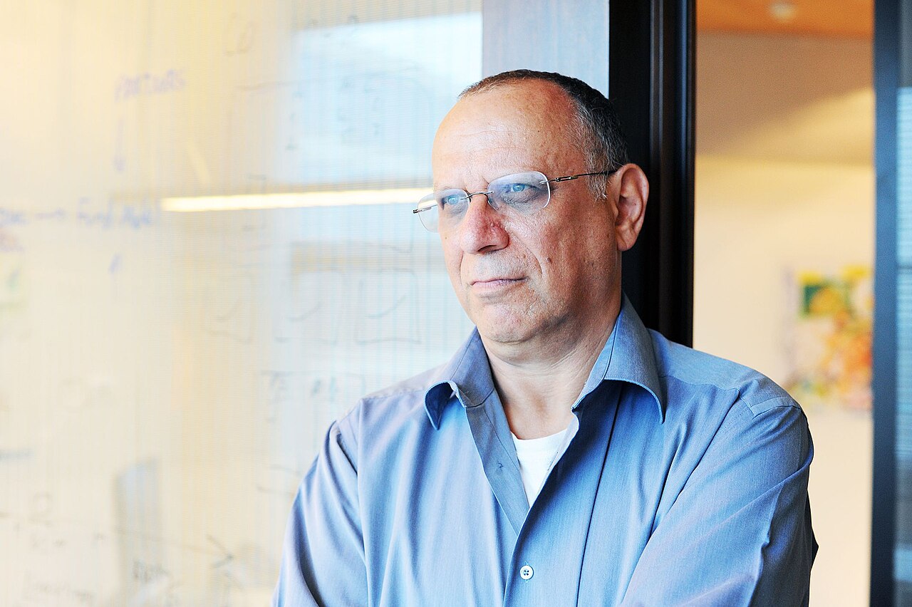 Portrait of Dov Moran