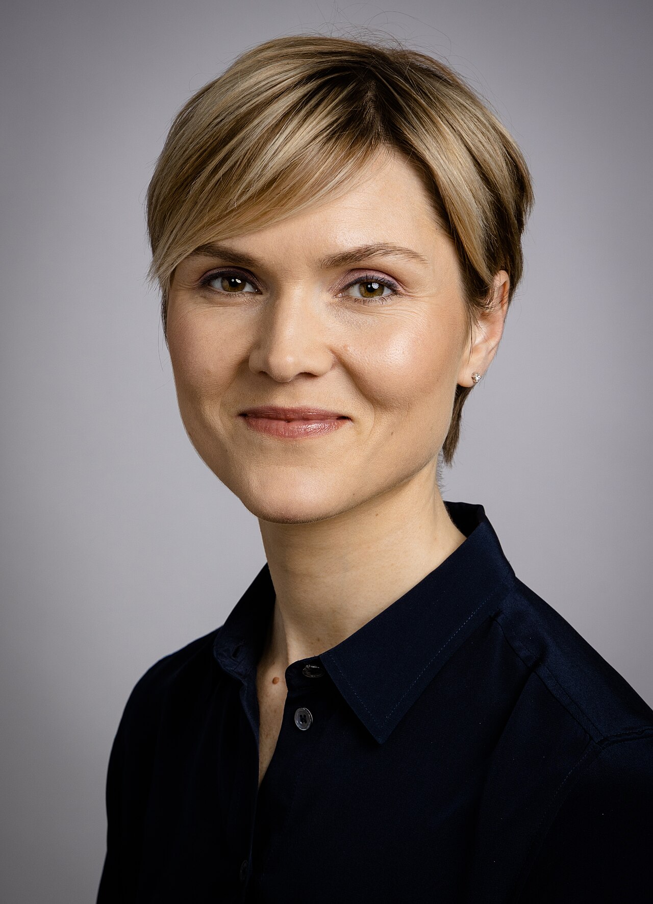 Portrait de Kristrún Frostadóttir