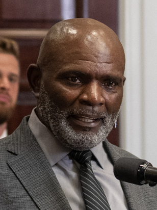 Portrait of Lawrence Taylor