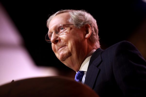 Portrait de Mitch McConnell