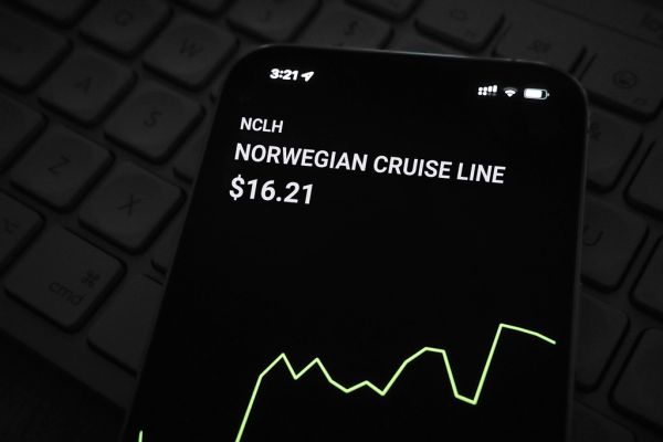 Portrait of Norwegian Cruise Line Holdings