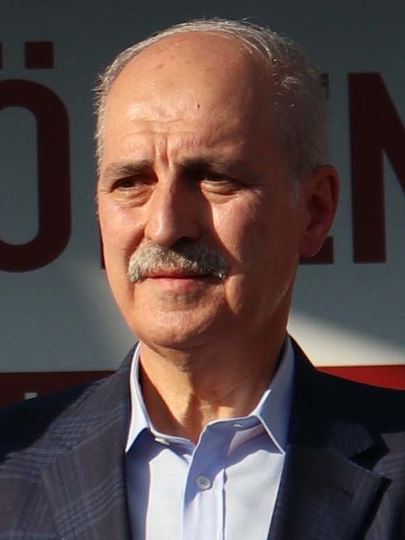 Portrait de Numan Kurtulmuş